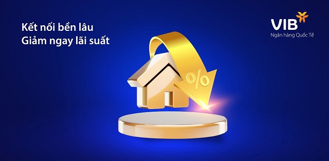 Kh&aacute;ch h&agrave;ng vay mua bất động sản khi duy tr&igrave; một số dư t&agrave;i sẽ được quy đổi giảm ngay l&atilde;i suất. Ảnh: VIB