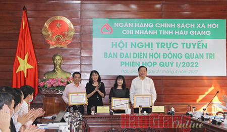 Ưu tiên giải ngân nhanh chóng, kịp thời các chương trình tín dụng chính sách theo Nghị quyết số 11/NQ-CP. Ảnh: T. Xoàn
