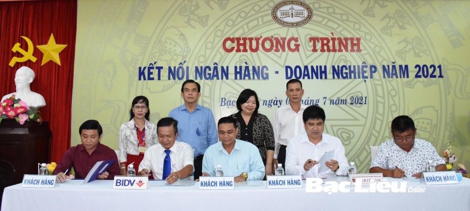 Các ngân hàng thương mại tham gia Chương trình kết nối ngân hàng - doanh nghiệp năm 2021. Ảnh: Kim Trung