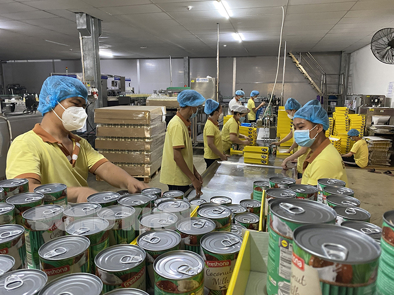 Sản xuất toàn ngành công nghiệp 4 tháng đầu năm 2022 tăng 7,5% so với cùng kỳ năm trước. Ảnh: Cẩm Trúc
