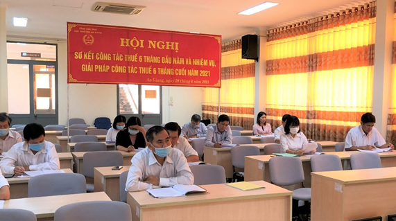 Toàn cảnh hội nghị trực tuyến sơ kết công tác thuế 6 tháng đầu năm 2021. Ảnh: Hoàng Phong