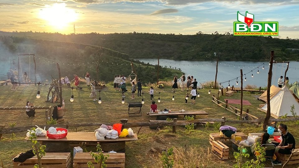 Không khí vui tươi tại Yumin Farm House (Gia Nghĩa) trong một buổi chiều. Ảnh: Thanh Hà