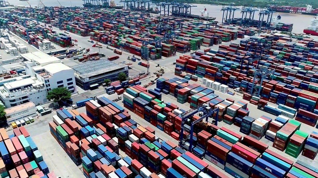 Cục Hải quan TP. Hồ Chí Minh lập tổ phản ứng nhanh hỗ trợ doanh nghiệp. Ảnh: Hồng Trường