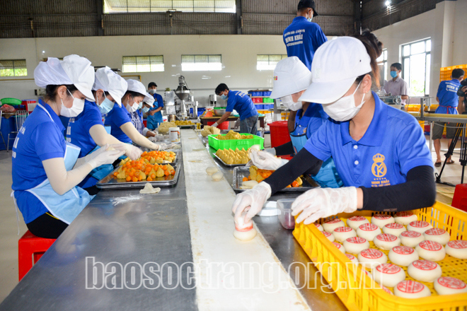 Nhiều doanh nghiệp đã phục hồi sản xuất sau đại dịch Covid-19 nhờ sự hỗ trợ từ chương trình khuyến công. Ảnh: H.LAN