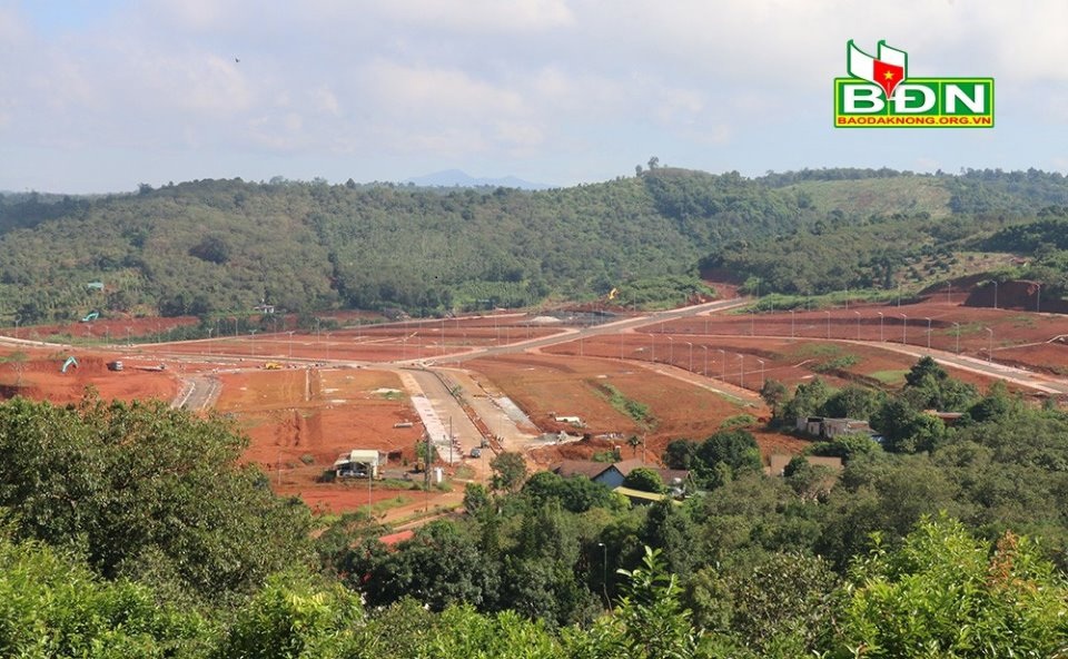 Sở Tài chính đang phối hợp với UBND TP. Gia Nghĩa đẩy mạnh thu nợ tiền sử dụng đất tại các khu tái định cư. Ảnh: Nguyễn Lương
