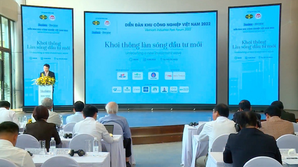 Toàn cảnh Diễn đàn Khu công nghiệp Việt Nam - 2022 với chủ đề “Khơi thông làn sóng đầu tư mới” ngày 11/8. Ảnh. LT