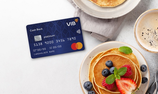 Mở thẻ tín dụng VIB để được giảm giá 30% vào thứ 6 và thứ 7. Ảnh: VIB