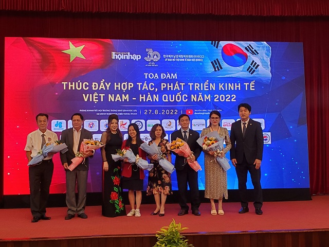C&aacute;c đại biểu tại buổi tọa đ&agrave;m.Ảnh: Minh T&acirc;n