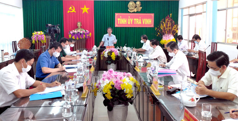 Tạo mọi điều kiện trong việc thực hiện các chính sách ưu đãi và hỗ trợ cho nhà đầu tư. Ảnh: Phan Tuấn