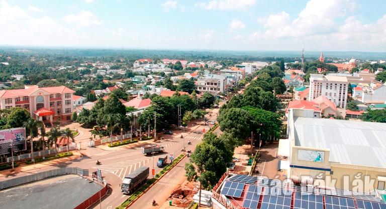 Một góc thị xã Buôn Hồ. Ảnh: Hồng Chuyên