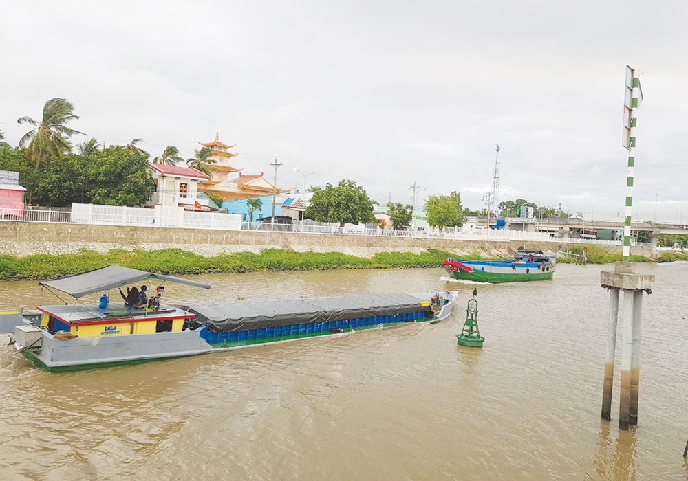 Cần có ứng dụng tốt trong kết nối vận tải nhằm tiết kiệm chi phí vận chuyển hàng hóa. Ảnh: Ngô Chuẩn