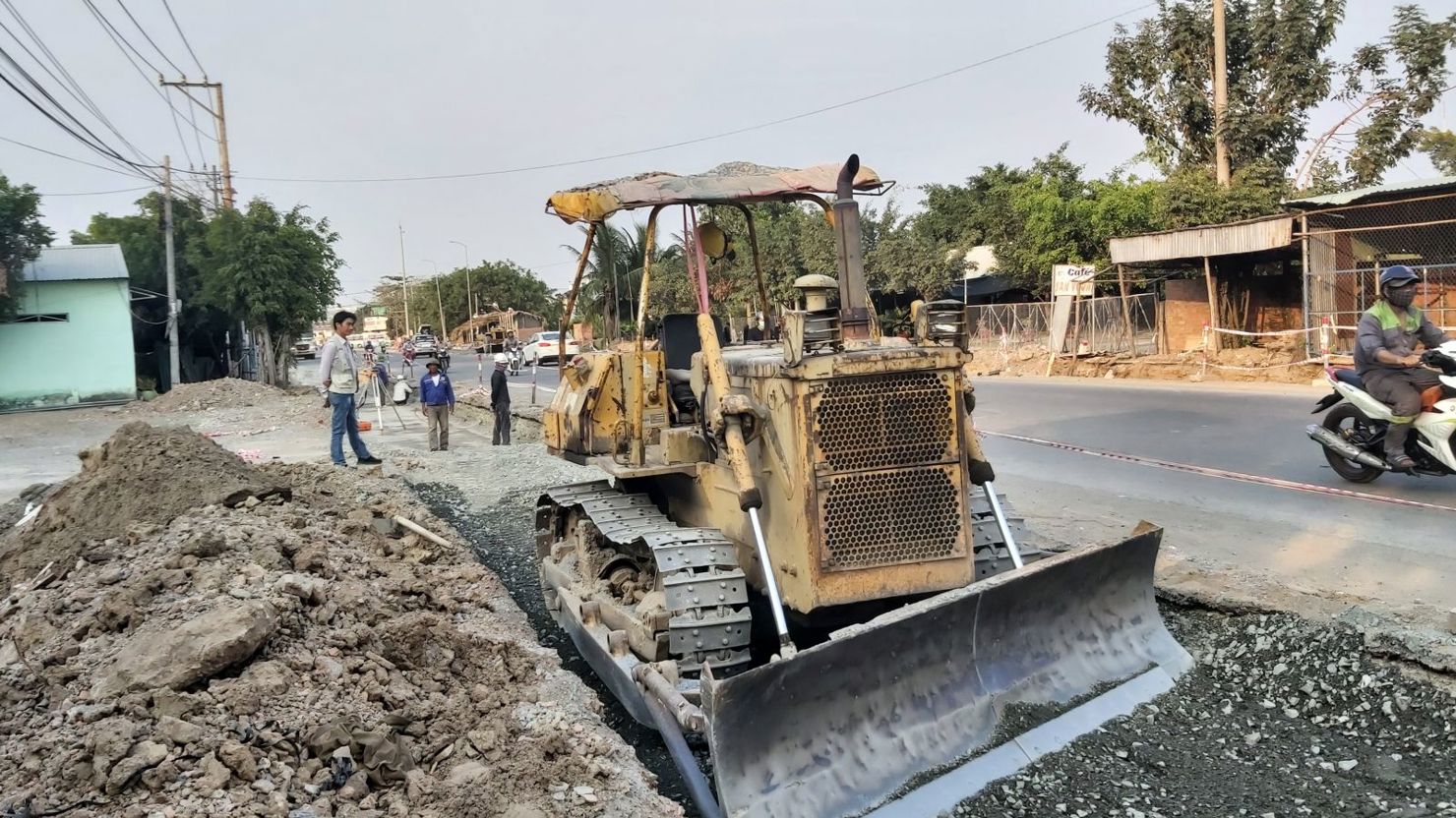 Tiến độ thực hiện, giải ngân vốn đầu tư công đối với các dự án do Sở Giao thông vận tải Long An làm chủ đầu tư năm 2021 còn rất thấp. Ảnh: Lê Đức