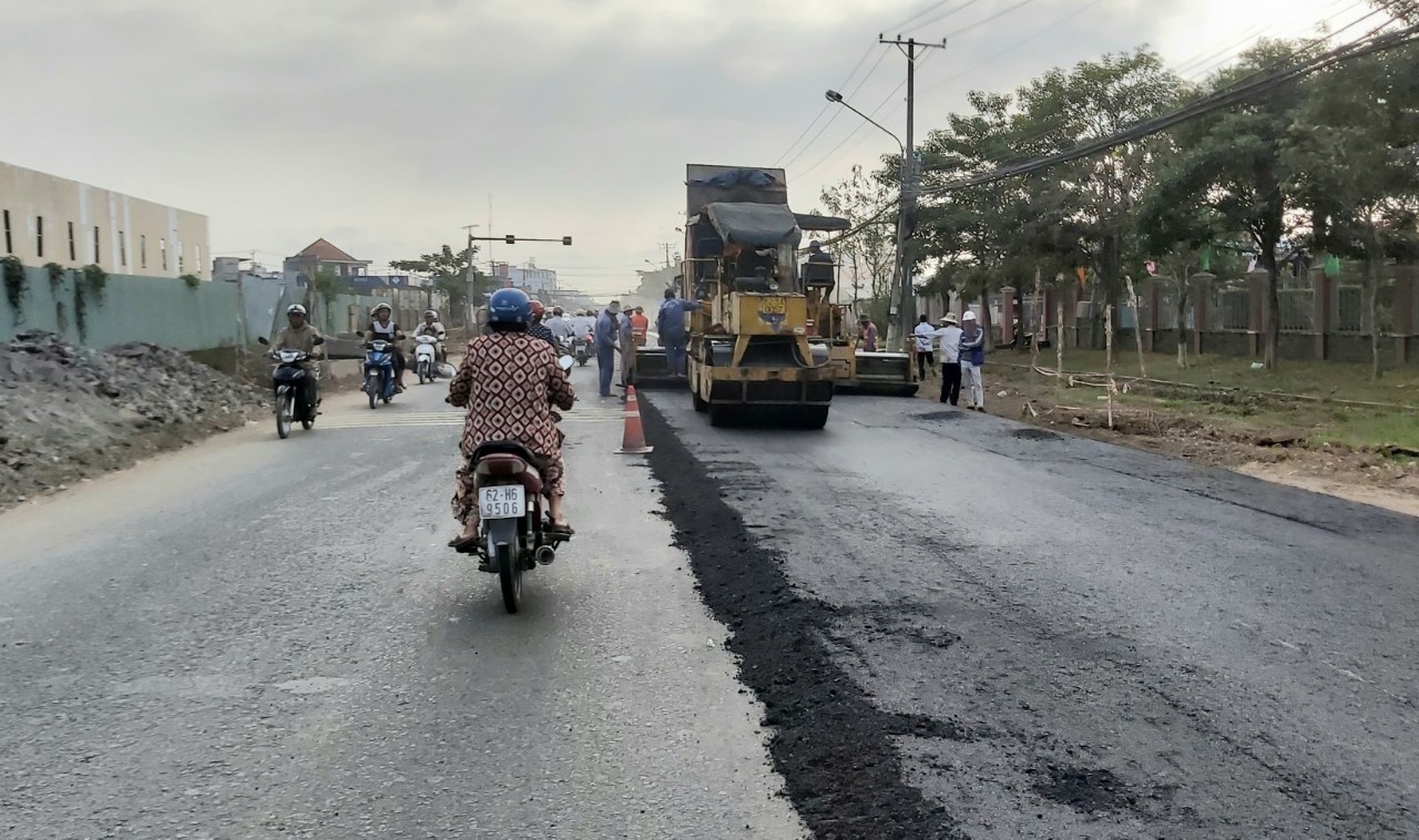 Giải ngân vốn đầu tư công cho các công trình giao thông năm 2021 hiện còn ở mức thấp. Ảnh: Lê Đức