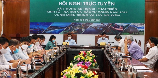 Cần khẩn trương xây dựng đề án khôi phục kinh tế. Ảnh: Thảo Khuy