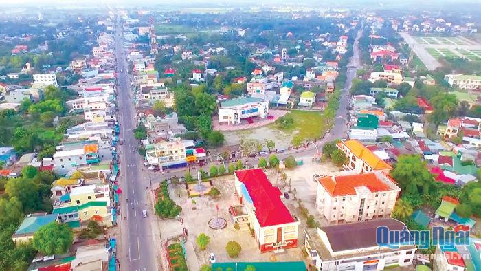 Hạ tầng cơ sở của Trung tâm thị xã Đức Phổ, Quảng Ngãi được đầu tư ngày càng khang trang hơn. Ảnh: TL