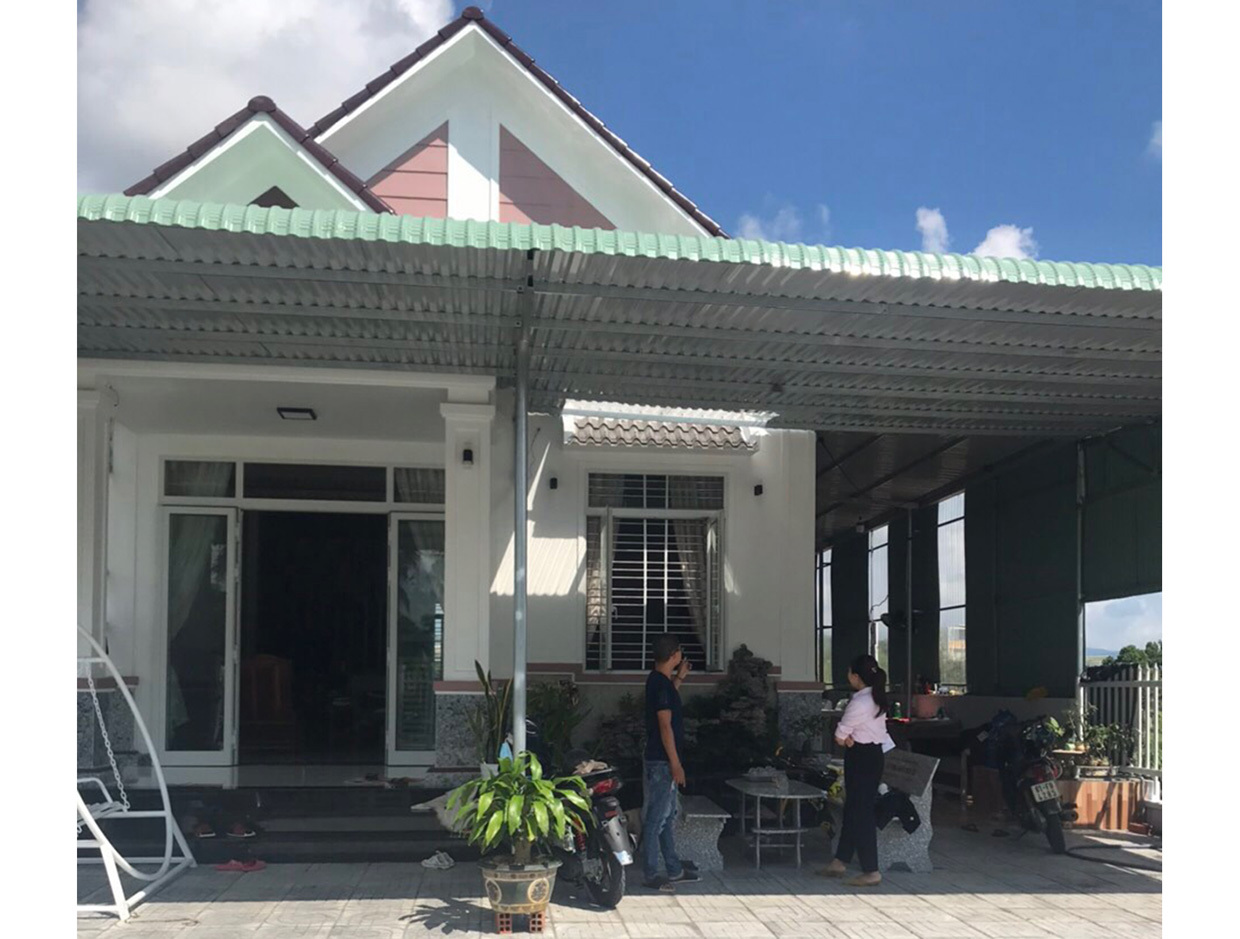 Từ nguồn vốn vay nhà ở xã hội, gia đình anh Huỳnh Tấn Mạnh (tổ 6, phường An Bình, thị xã An Khê) đã xây được căn nhà khang trang. Ảnh: Sơn Ca
