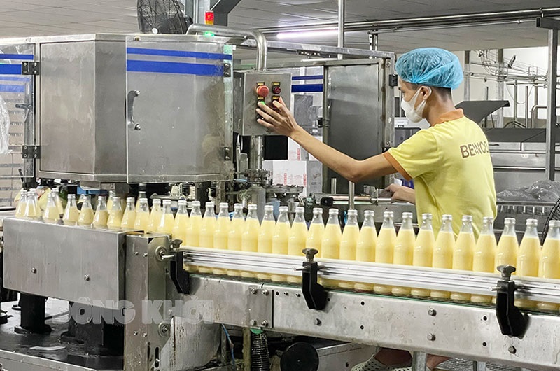 Tạo điều kiện cho doanh nghiệp phục hồi sản xuất. Ảnh: Cẩm Trúc