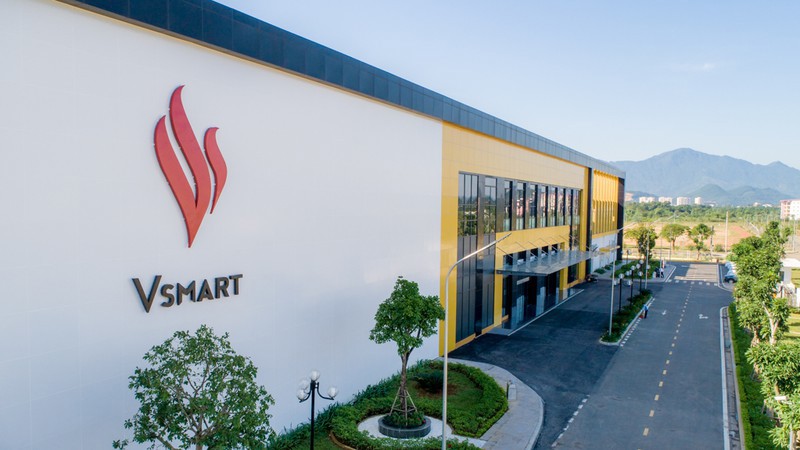 Điện thoại này do VinSmart phát triển và sản xuất nhưng khi bán ở Mỹ sẽ mang thương hiệu AT&T. Ảnh VIC