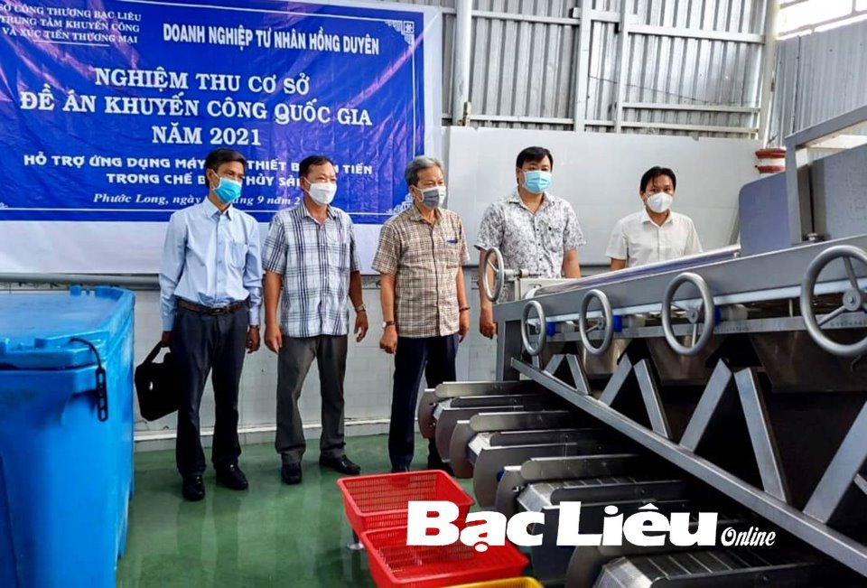 Sở Công thương nghiệm thu Đề án khuyến công quốc gia tại DNTN Hồng Duyên (huyện Phước Long). Ảnh: T.Q