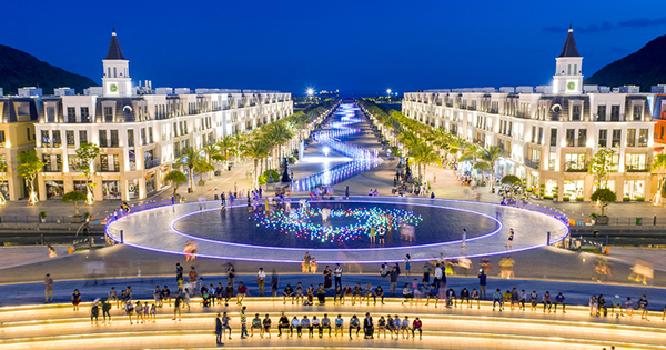 Ph&acirc;n khu Bizhouse Canal District&nbsp; đ&atilde; hiện diện v&agrave; thu h&uacute;t h&agrave;ng ng&agrave;n người gh&eacute; thăm mỗi tuần. Ảnh: HTN