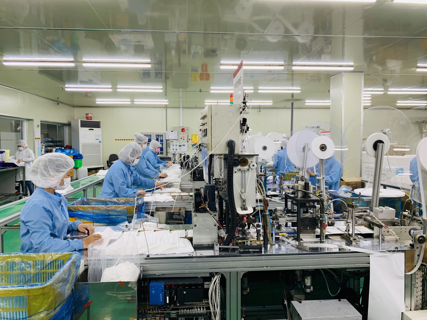 Hoạt động sản xuất tại Công ty TNHH NTI Vina (KCN VSIP II). Ảnh: Ngọc Thanh