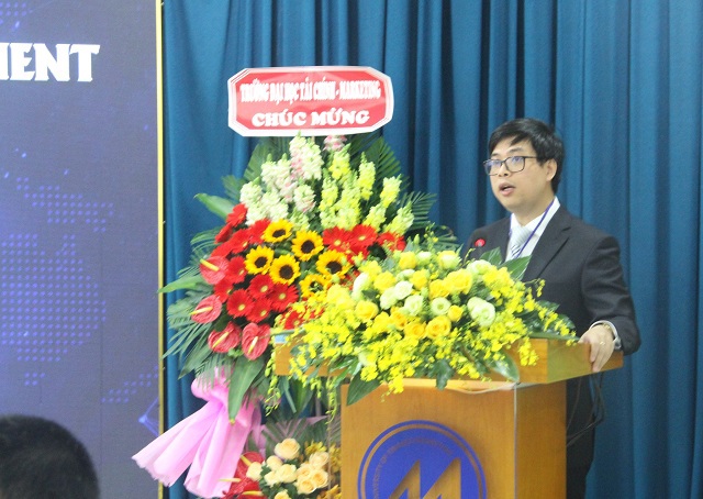 PGS.,TS. Phạm Tiến Đạt - Hiệu trưởng Trường Đại học Tài chính - Marketing phát biểu khai mạc hội thảo. Ảnh: Thanh Sơn