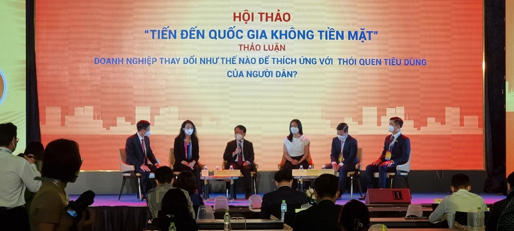 Các diễn giả tham gia thảo luận tại hội thảo. Ảnh: DĐ