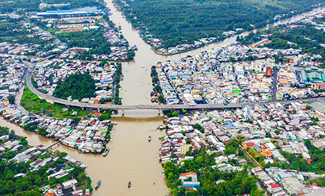 Một góc TP. Ngã Bảy, tỉnh Hậu Giang là nơi hội tụ của 7 dòng kênh lớn. Ảnh: Lý Anh Lam