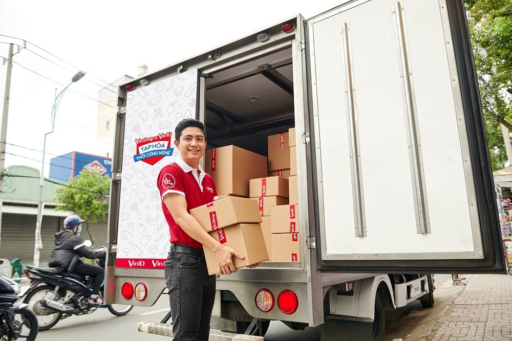 Nâng cấp trải nghiệm mua sắm nhưng không làm thay đổi thói quen của người dùng là cách VinShop đang làm. Ảnh Vingroup