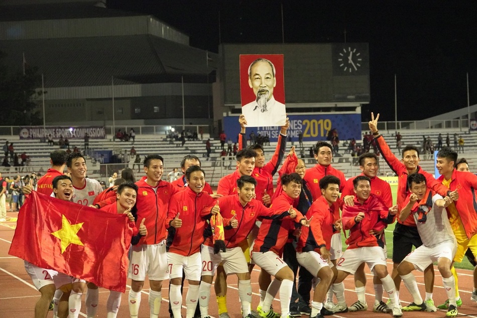 Các tuyển thủ U22 dưới sự dẫn dắt của HLV Park Hang Seo đánh bại U22 Indonesia 3-0, mang đến cảm xúc cho trái tim hàng triệu CĐV cả nước. Ảnh internet