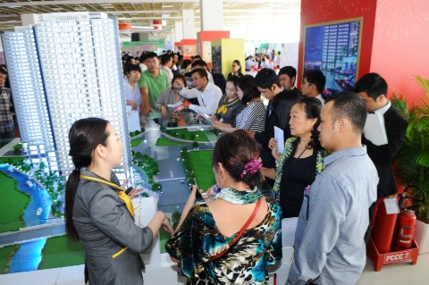 Tham quan dự án Novaland. Ảnh Thanh Sơn