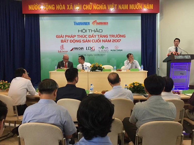Toàn cảnh buổi Hội thảo giải pháp thúc đẩy tăng trưởng thị trường bất động cuối năm 2017. Ảnh: Hữu Thông