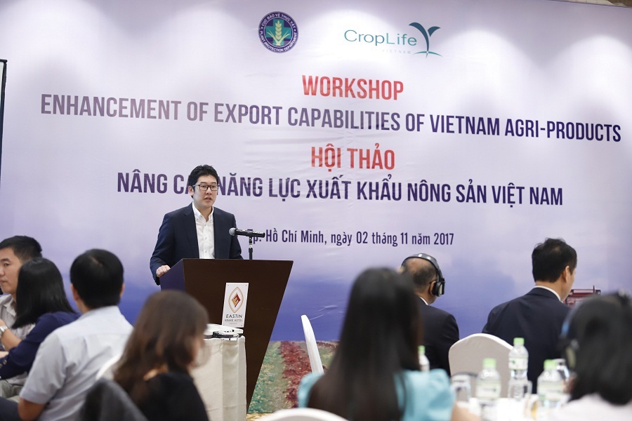 Ông Kohei Sakata – Chủ tịch CropLife Việt Nam phát biểu tại buổi hội thảo. Ảnh: Hữu Thông