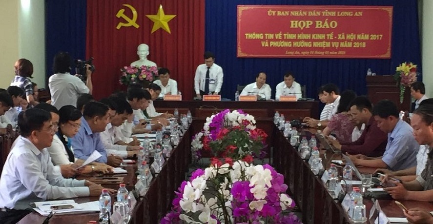 UBND tỉnh Long An đề ra mục tiêu tổng quát nhằm tạo sự chuyển biến rõ nét trong năm 2018. Ảnh: Hữu Thông