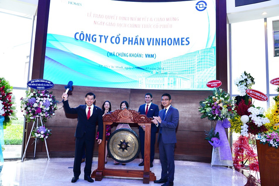Vinhomes (mã VHM) đã chính thức được giao dịch trên sàn TP. Hồ Chí Minh. Ảnh Hoàng Như