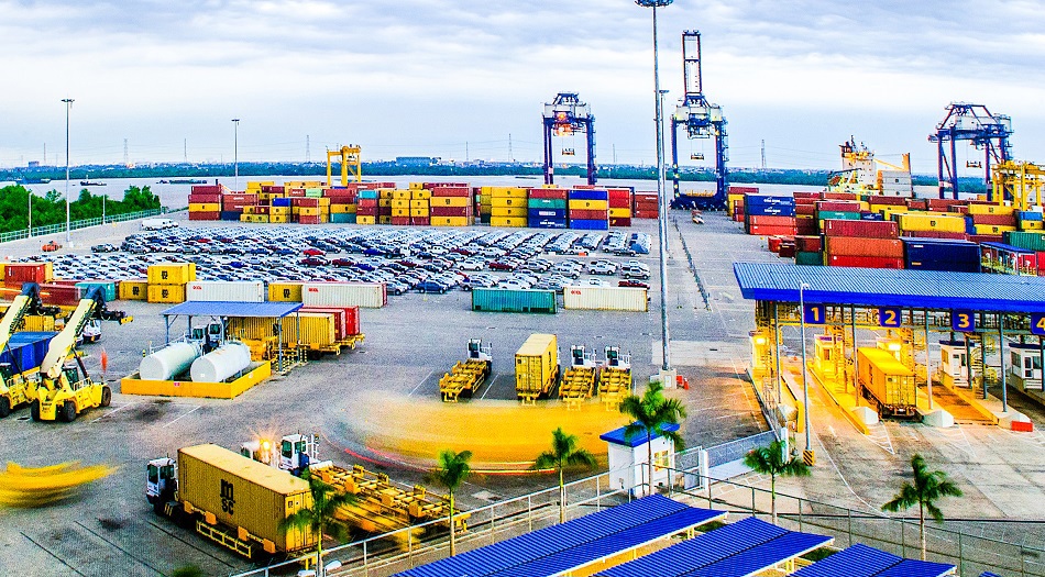Một góc cảng biển thuộc khu công nghiệp Hiệp Phước. Ảnh HIPC