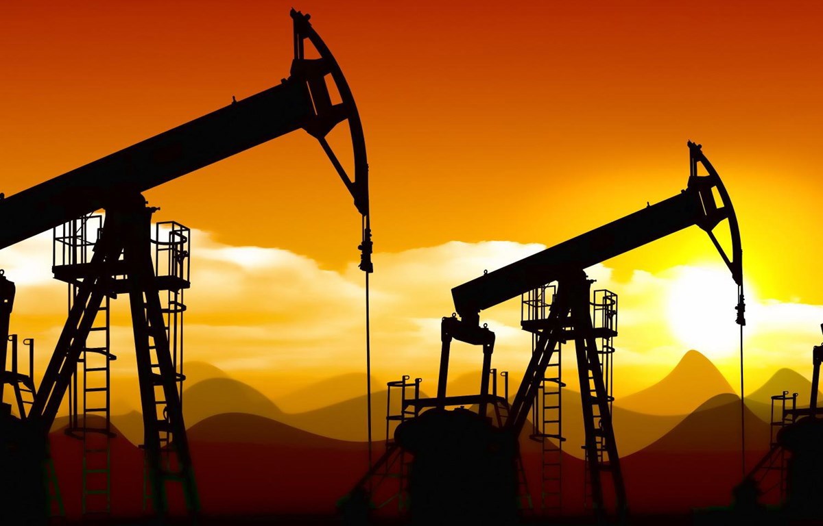 OPEC sẵn sàng nâng sản lượng nếu cần thiết. (Nguồn: Business)