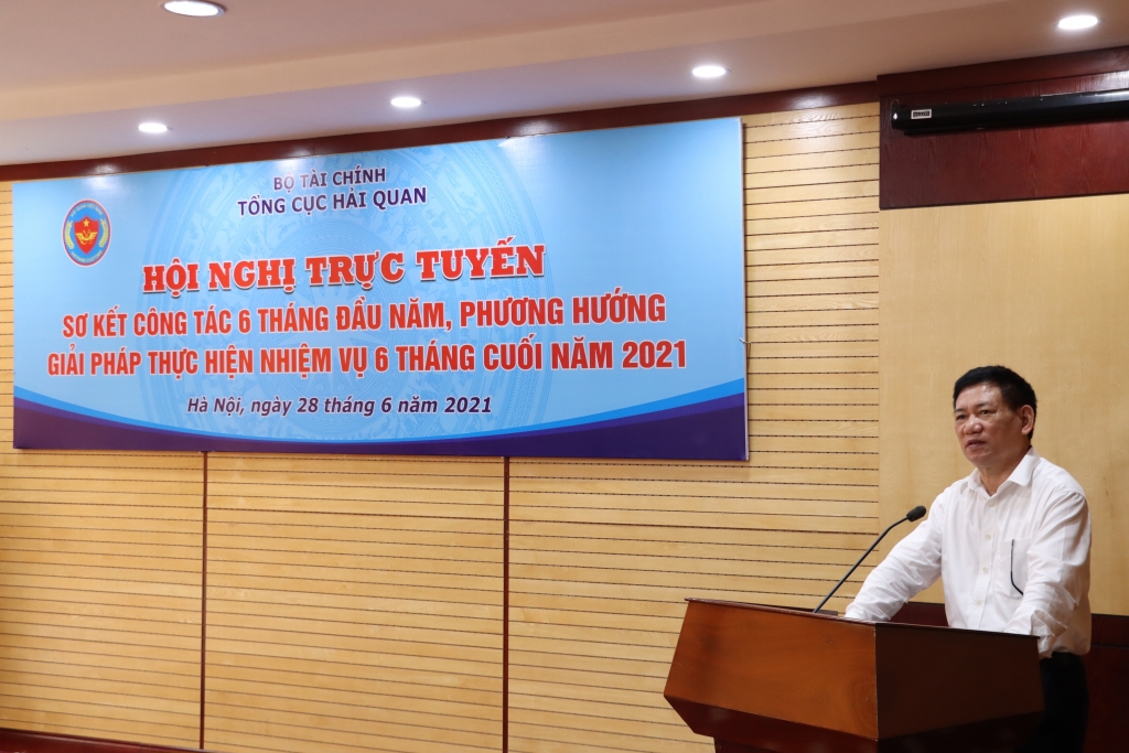 Bộ trưởng Bộ Tài chính Hồ Đức Phớc phát biểu tại Hội nghị. Ảnh: haiquanonline.com.vn.