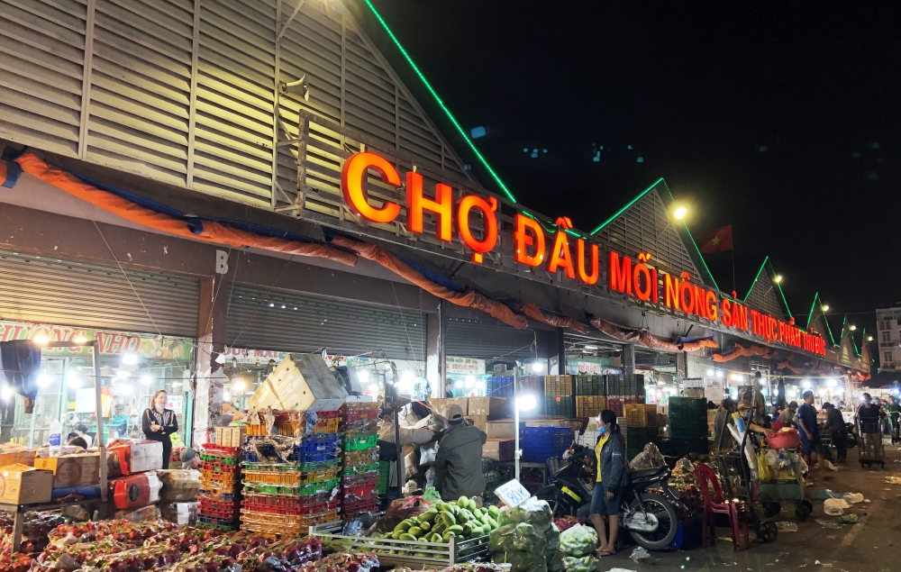 Tăng năng lực tiếp nhận hóa của các chợ đầu mối Thủ Đức, Bình Điền từ chợ đầu mối Hóc Môn tạm đóng cửa chống dịch