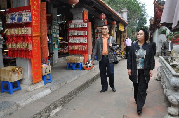 6 tháng đầu năm, doanh thu du lịch tiếp tục giảm mạnh, chỉ đạt 4,5 nghìn tỷ đồng - Ảnh 1