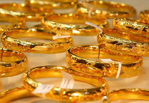 Giá vàng thế giới hôm nay lại quay đầu tăng nhẹ do nhà đầu tư kỳ vọng vào khả năng chính sách tiền tệ toàn cầu được nới lỏng