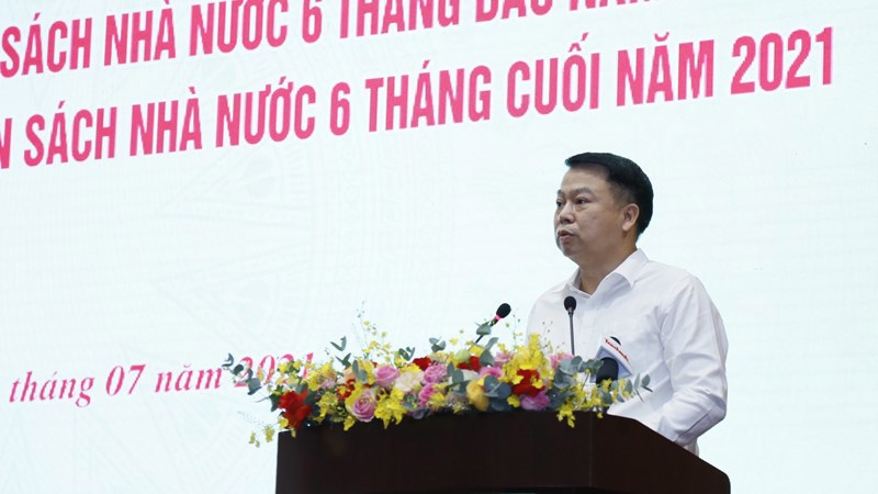 7. Tổng Giám đốc KBNN Nguyễn Đức Chi báo cáo tham luận tại Hội nghị