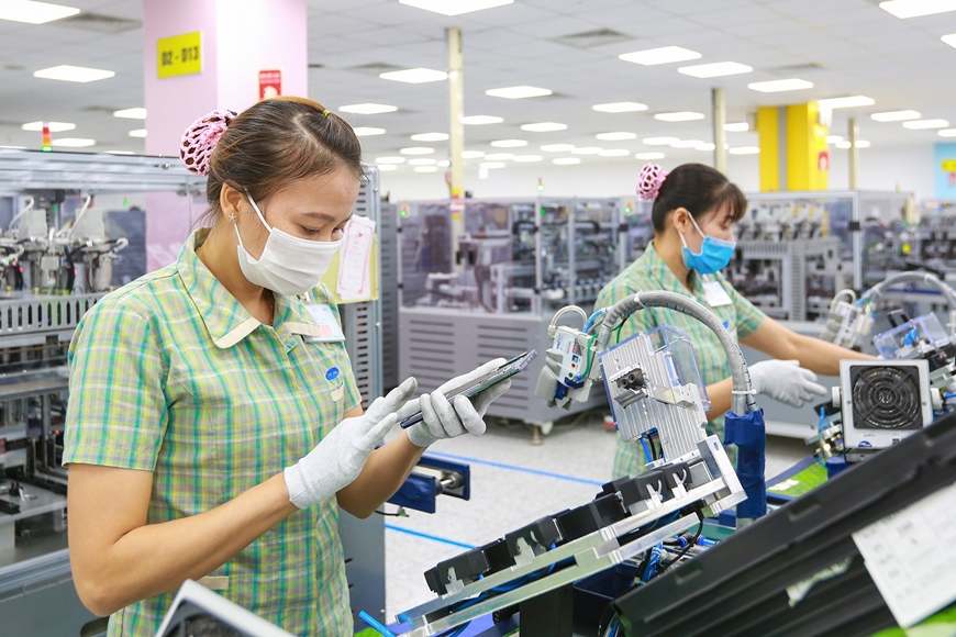 Hoạt động sản xuất tại Công ty Samsung Việt Nam, Bắc Ninh. Ảnh: NGUYỄN QUỲNH