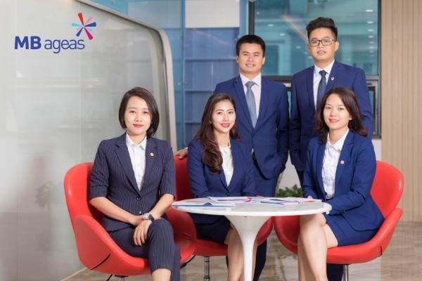 Đội ngũ chuyên viên tư vấn chuyên nghiệp của MB Ageas Life sẽ cung cấp đến khách hàng các giải pháp tài chính ưu việt.