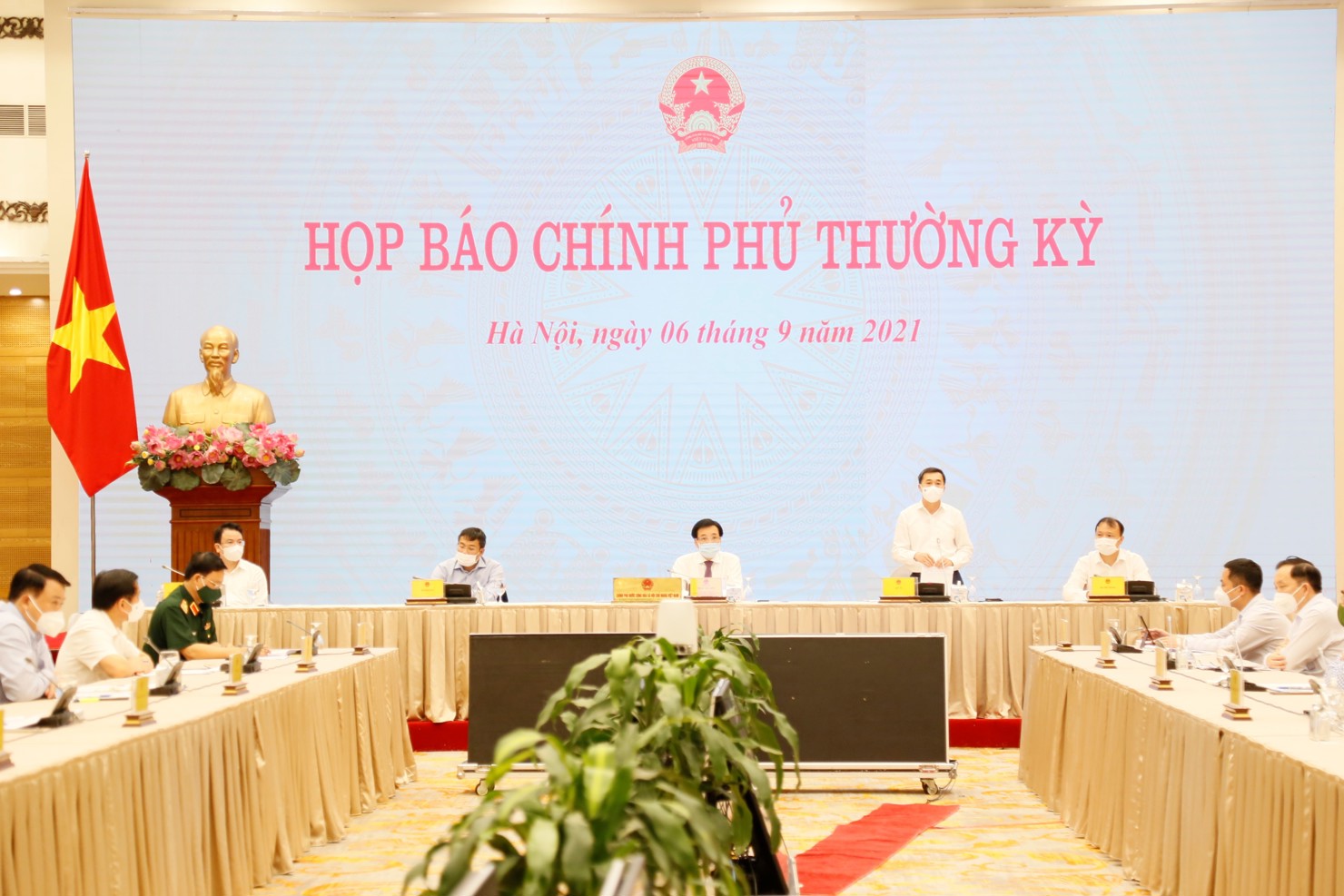 Toàn cảnh buổi họp báo thường kỳ tháng 8/2021 do Văn phòng Chính phủ tổ chức chiều 6/9.