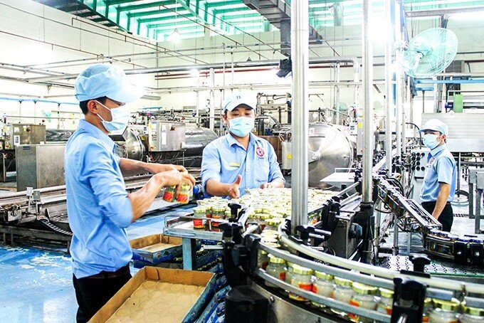 Bộ trưởng Bộ Kế hoạch và Đầu tư Nguyễn Chí Dũng cho biết sẽ khẩn trương nghiên cứu, đề xuất các giải pháp nhằm xây dựng Chương trình phục hồi kinh tế sau đại dịch COVID-19