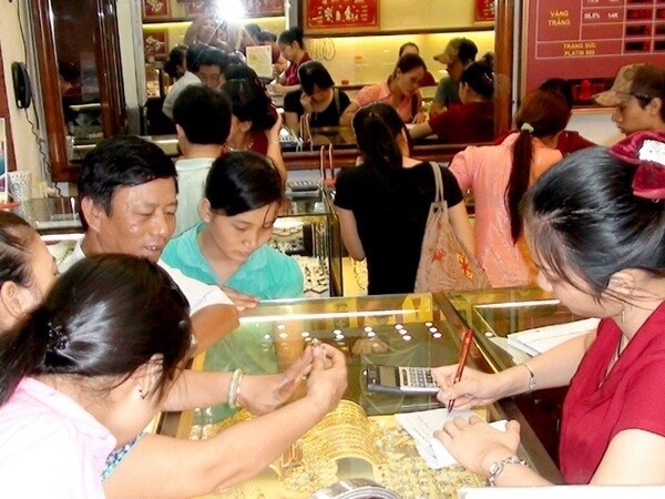 Vàng trong nước đồng loạt tăng mạnh (Ảnh minh hoạ)
