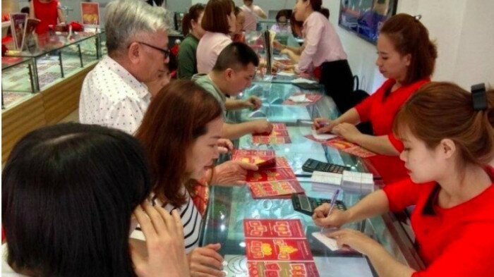 Hai phiên vừa qua, giá vàng SJC tăng thêm 1,3 triệu đồng (Ảnh minh hoạ)