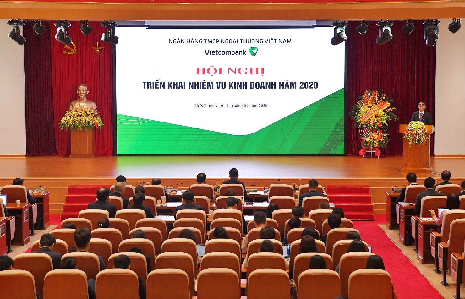 Chủ tịch HĐQT Vietcombank Nghiêm Xuân Thành phát biểu tại Hội nghị