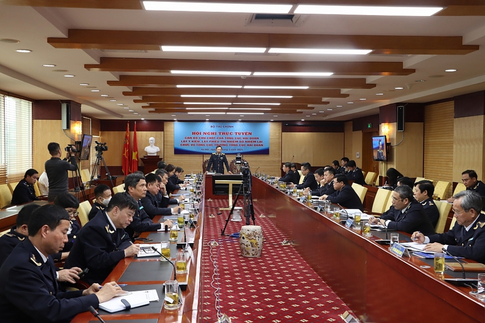 Tổng cục trưởng Tổng cục Hải quan Nguyễn Văn Cẩn quán triệt các nội dung triển khai hải quan số và hải quan làm đầu mối kiểm tra chuyên ngành